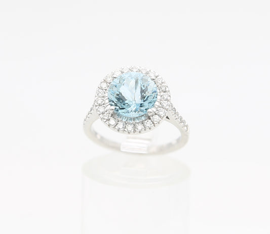 Anello in oro con acquamarina e diamanti