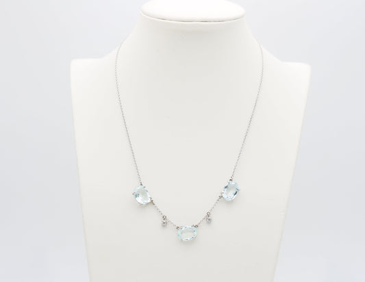 Collana in oro con acquamarina e diamanti