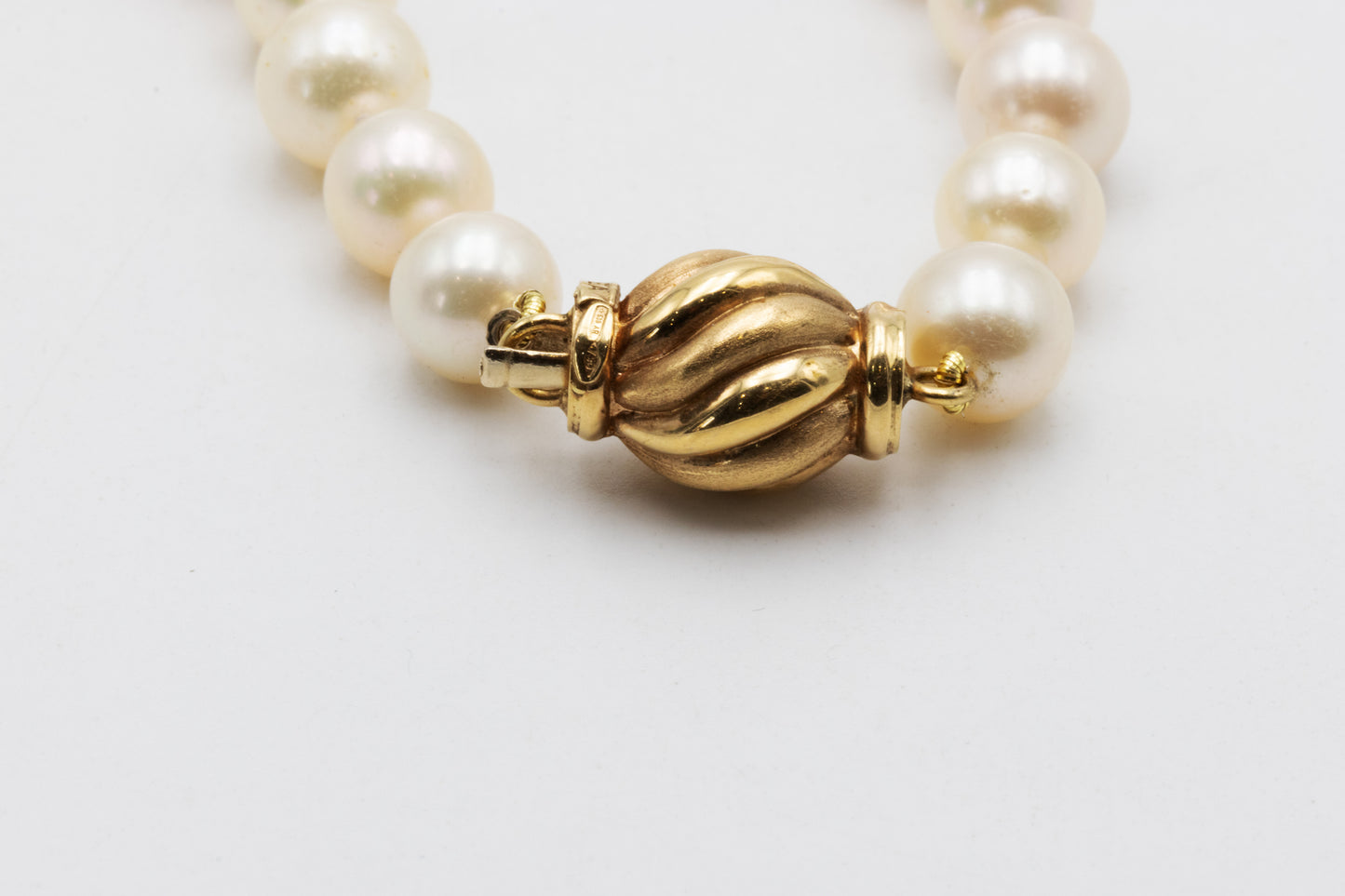 Pearl necklace