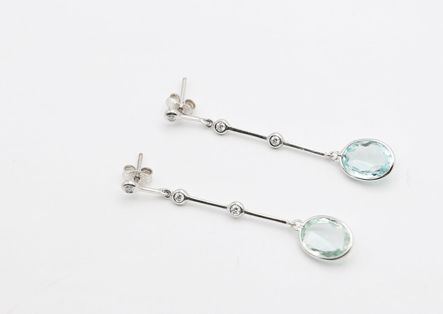Gold earrings aquamarine and diamonds