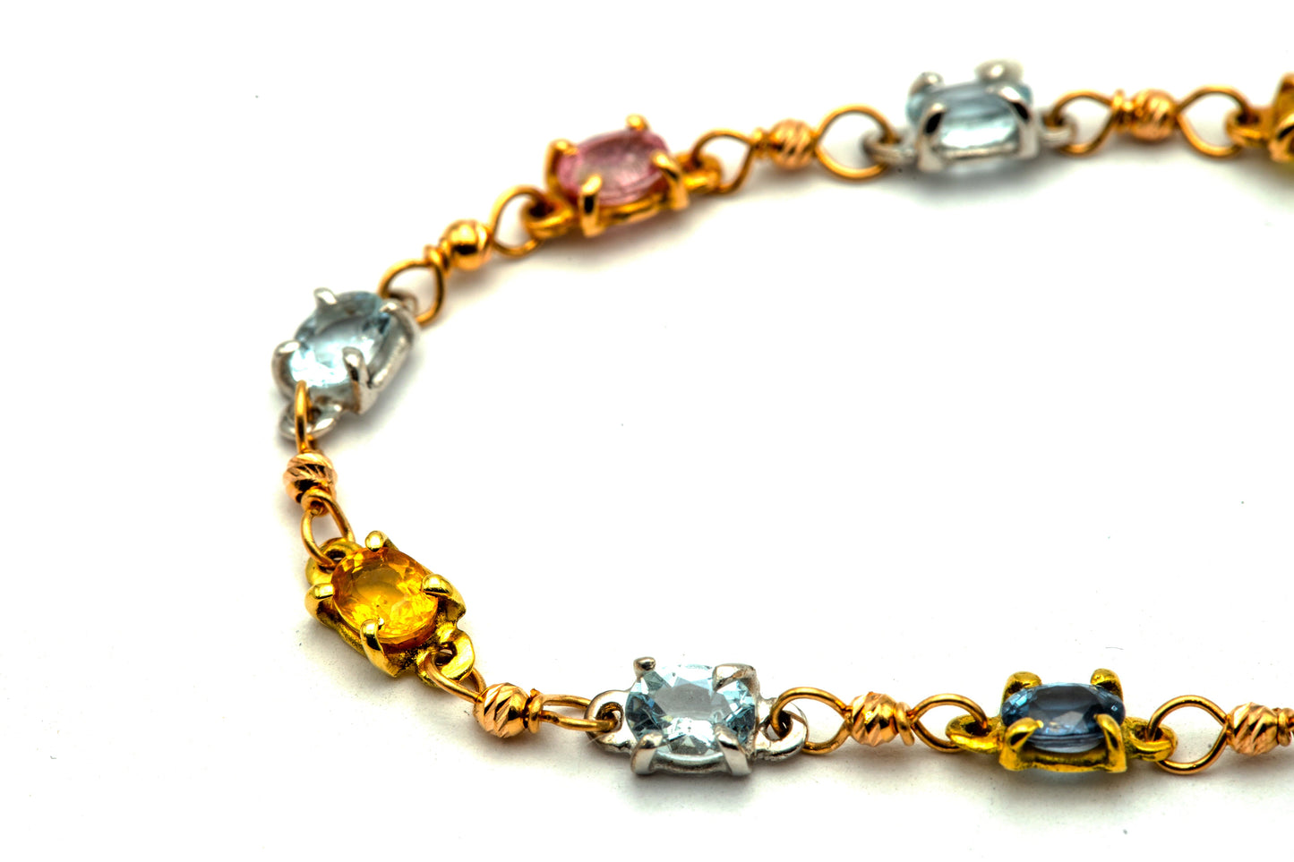 Bracciale in oro con Acquamarina e Pietre