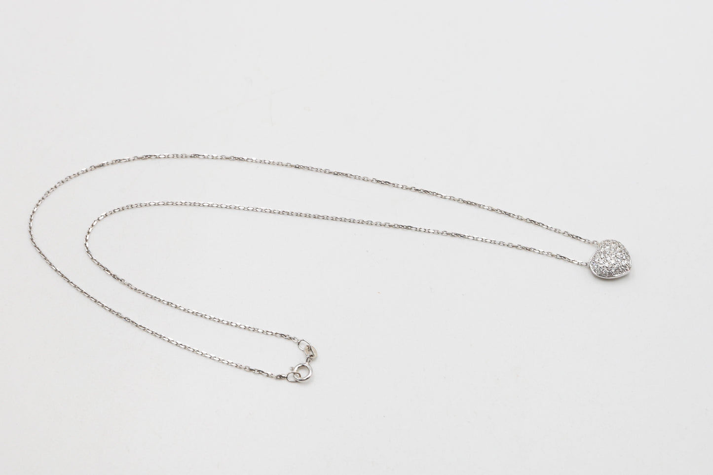 Catena oro pendente con diamanti