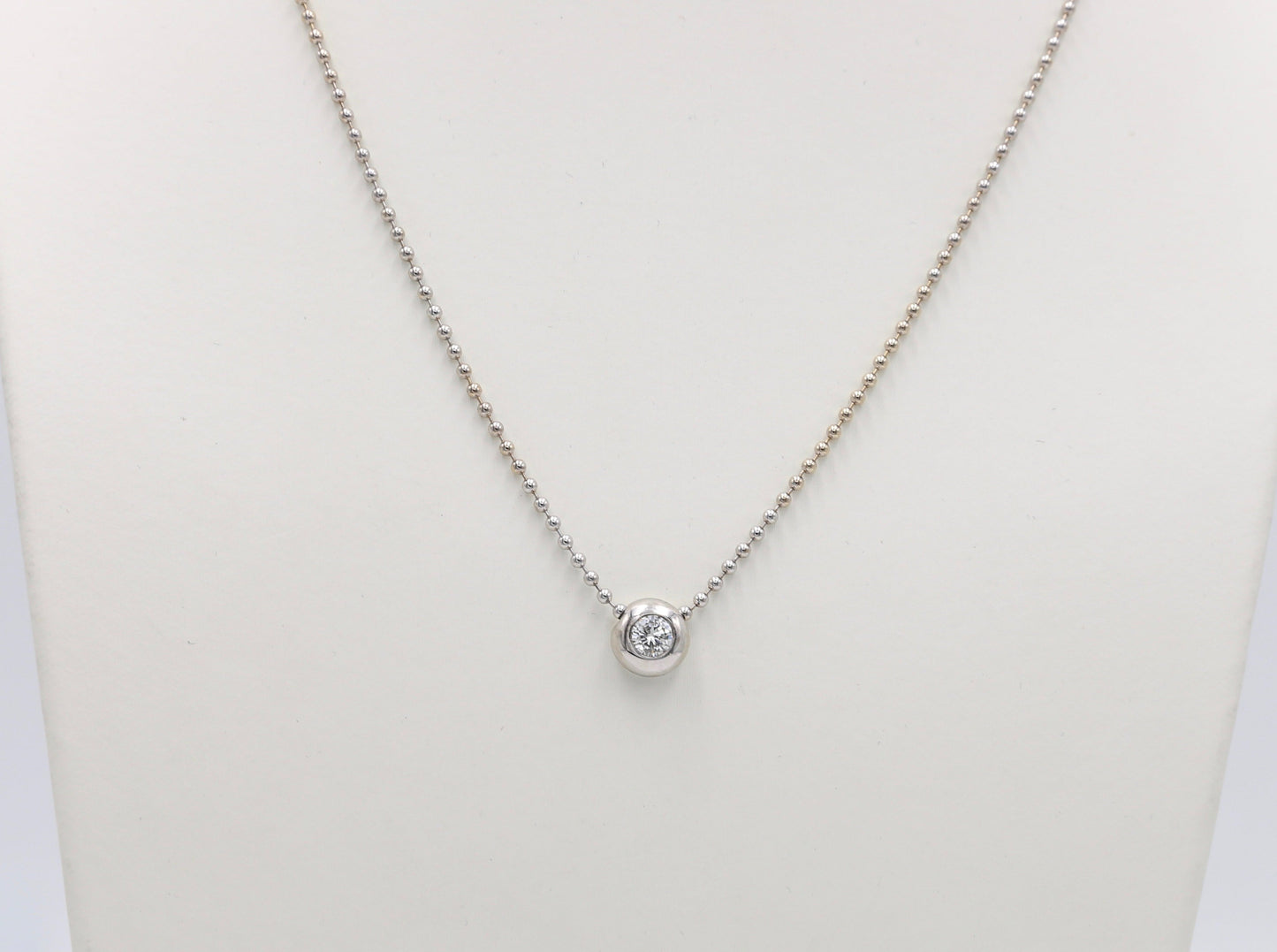 Catenina con diamante