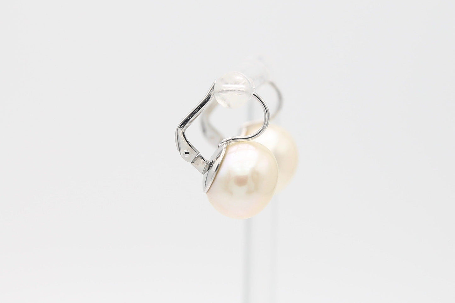 Orecchini in oro con perle