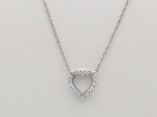 Catenina in oro con cuore di diamanti