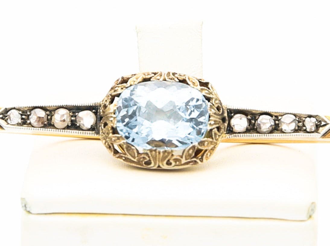 Spilla oro spinello azzurro e diamanti