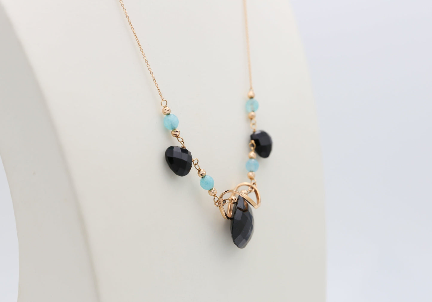Collana in oro con onice