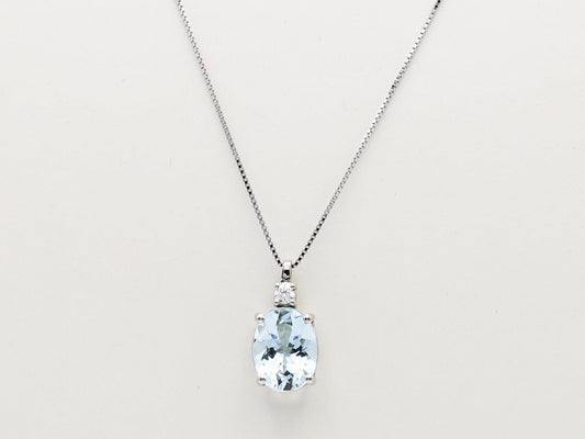 Collana in oro con acquamarina e diamante