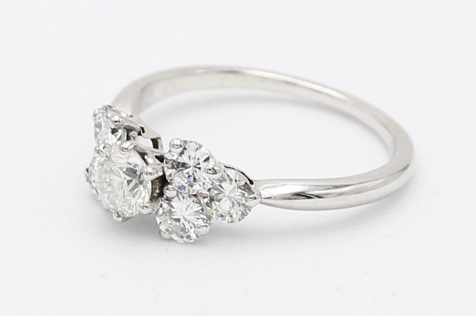 Anello in oro con diamanti