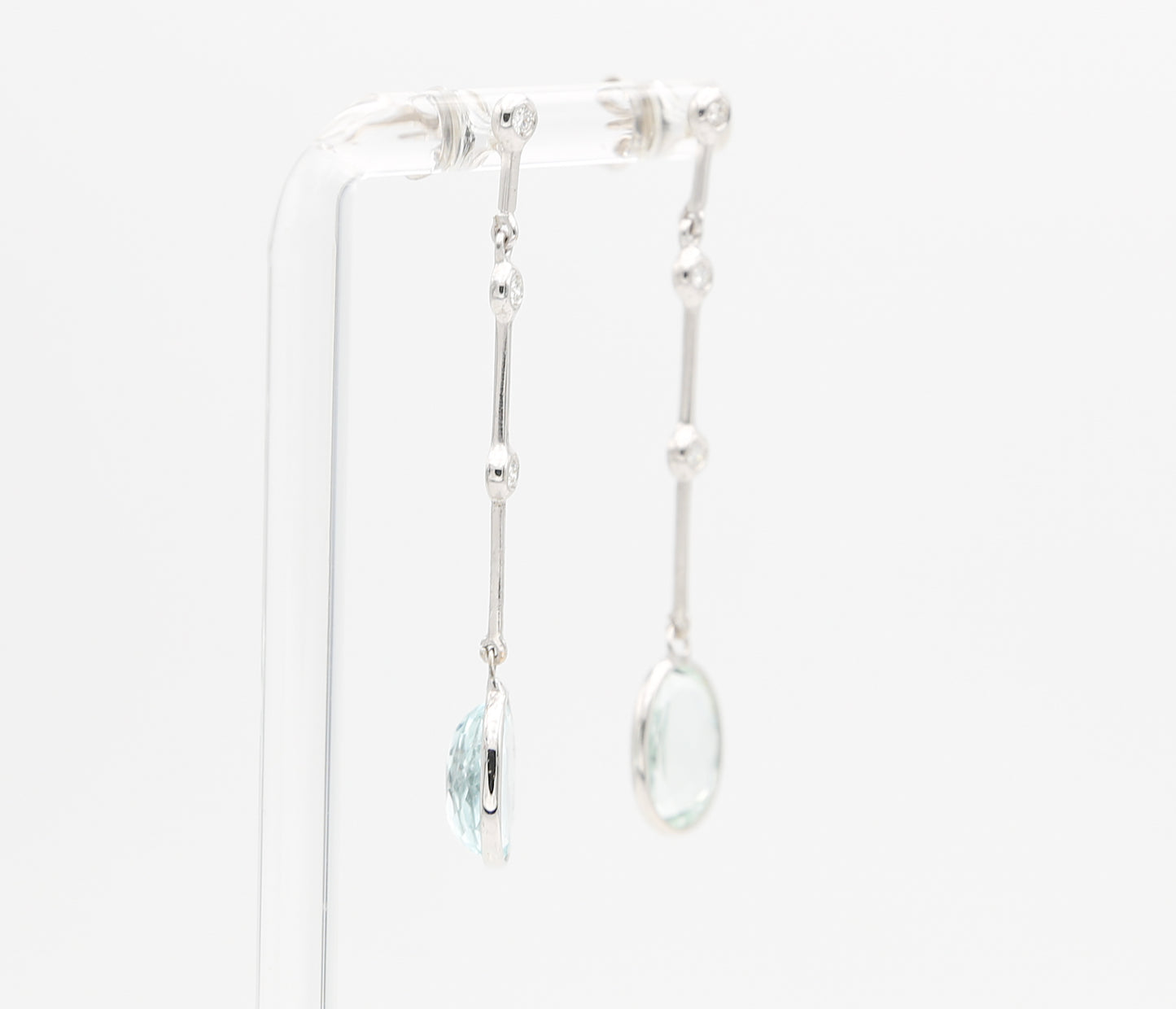 Gold earrings aquamarine and diamonds