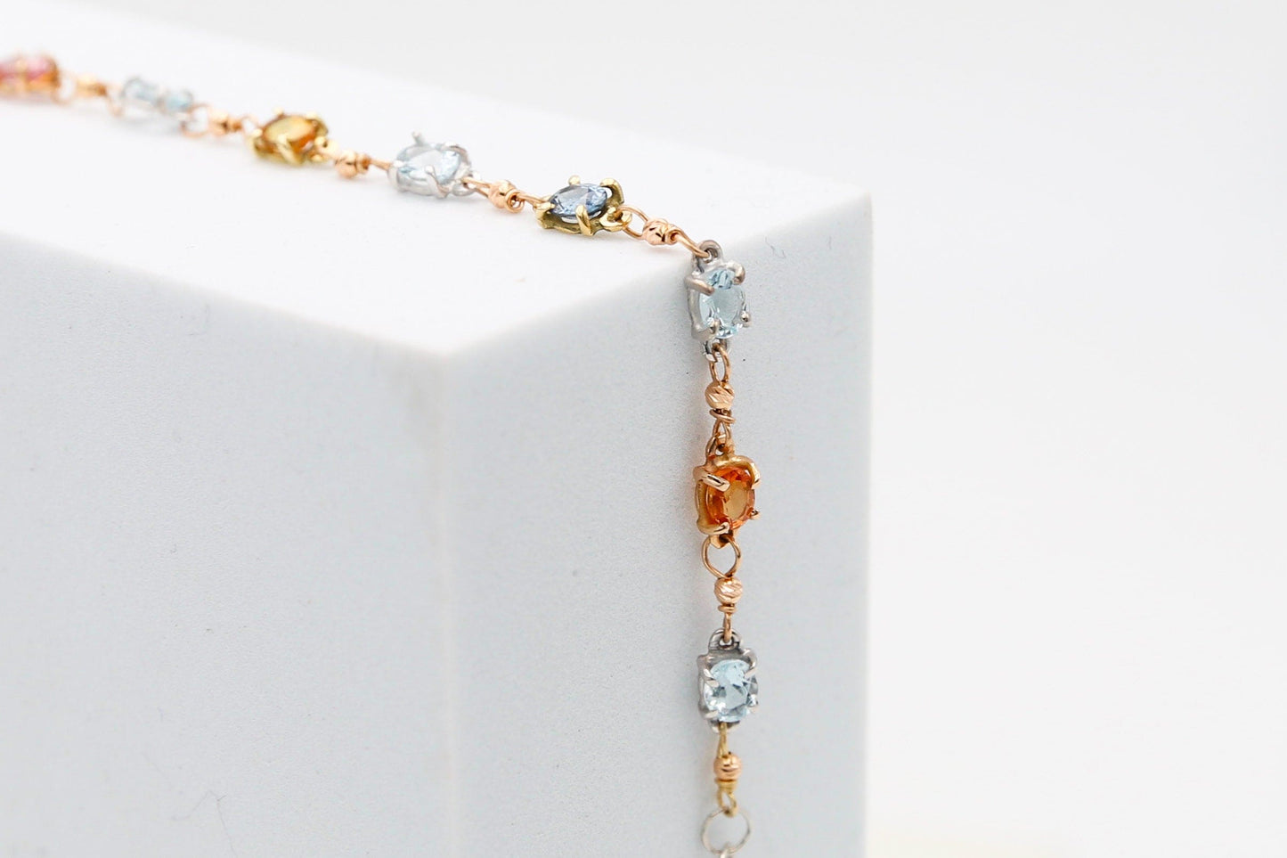 Bracciale in oro con Acquamarina e Pietre