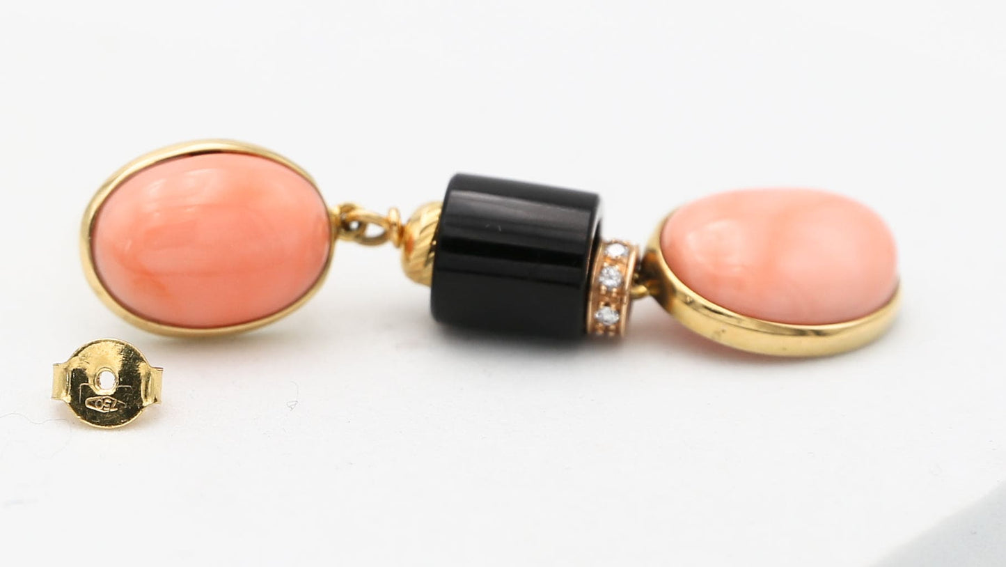 Orecchini in oro con corallo e onice