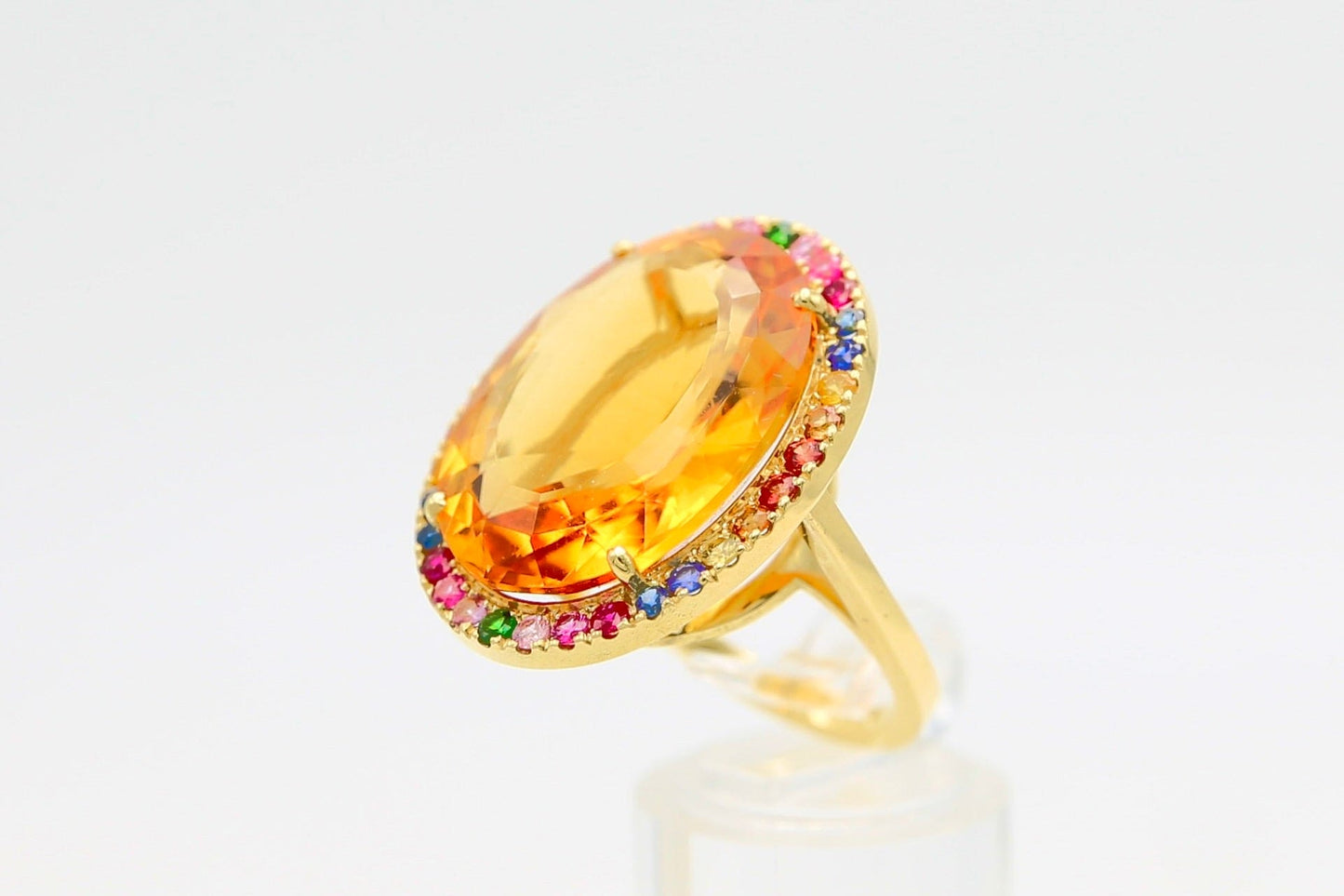 Anello con citrino e zaffiri multicolor