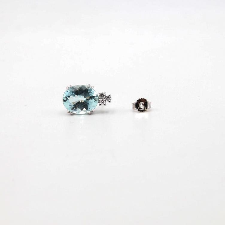 White gold earrings with aquamarine and diamonds