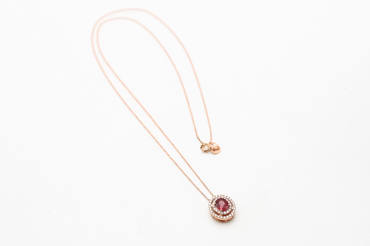 Collana con pendente oro rosa rubino e diamanti