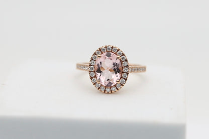 Rose gold ring with aquamarine and diamonds