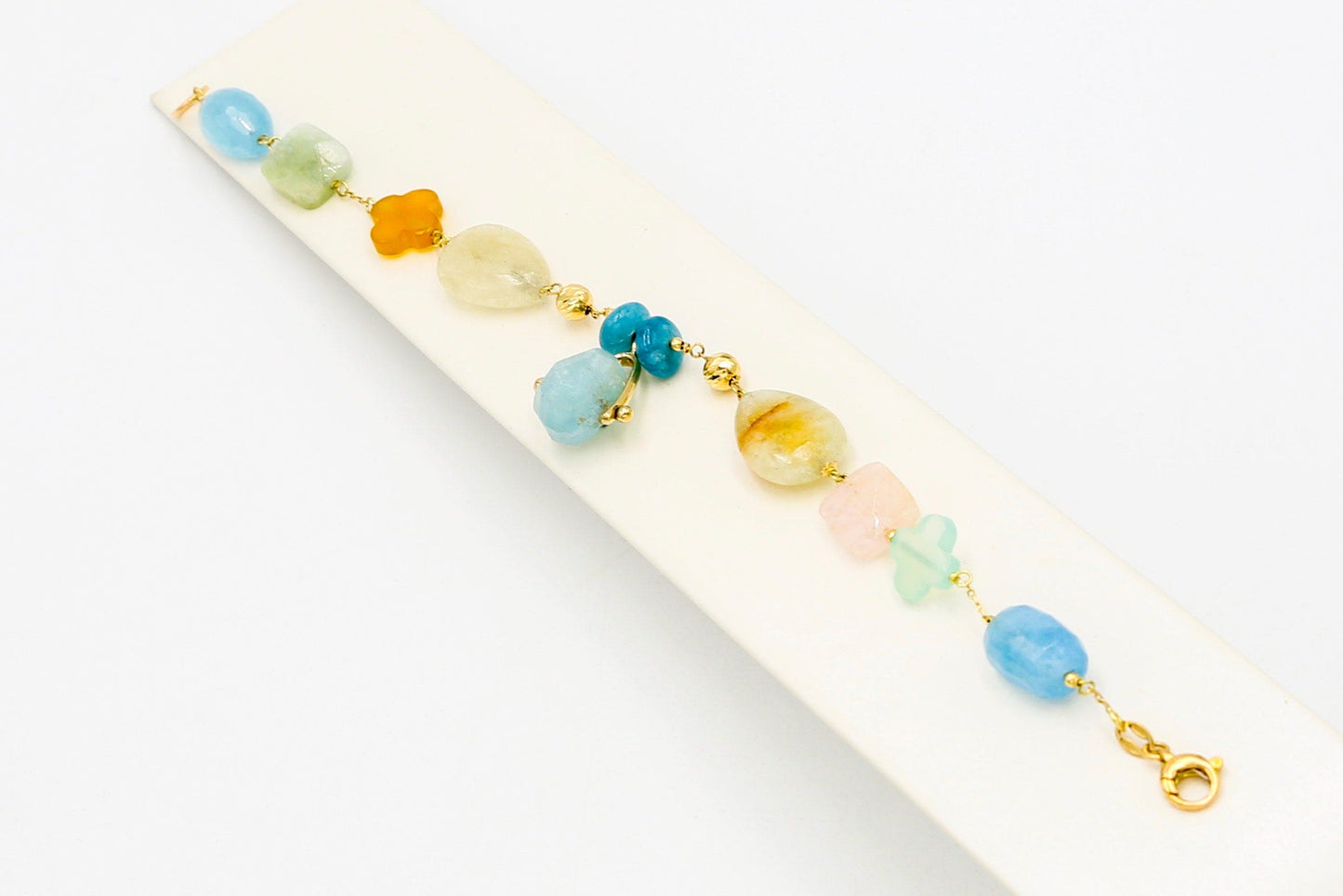 Bracelet with aquamarine, chalcedony and angite